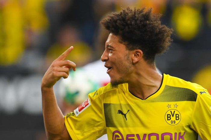 Ekspresi pemain Borussia Dortmund, Jadon Sancho, usai mencetak gol ke gawang Bayer Leverkusen pada pertandingan Liga Jerman di Stadion Signal Iduna Park, Sabtu (21/4/2018) waktu setempat.