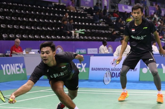 Pasangan ganda putra Indonesia, Angga Pratama/Rian Agung Saputro, tampil pada babak kedua India Terbuka yang berlangsung di Siri Fort Indoor Stadium, Kamis (1/2/2018).