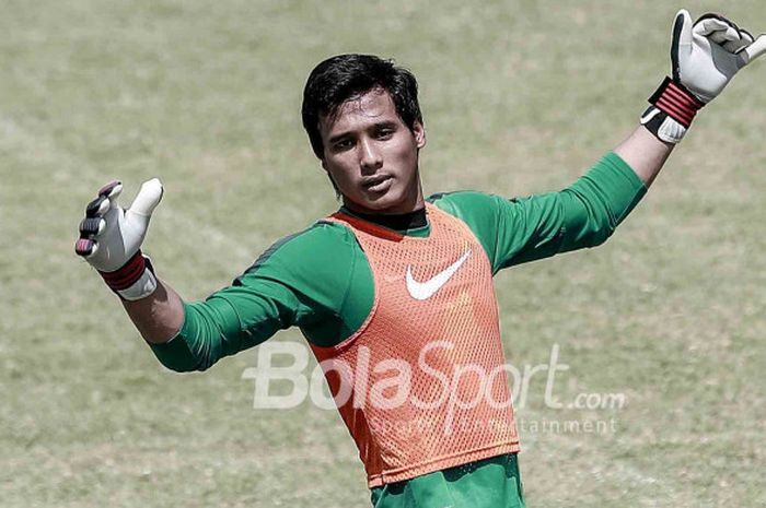  Muhammad Ridho menjalani latihan dalam rangkaian training camp (TC) timnas U-23 Indonesia di Lapang