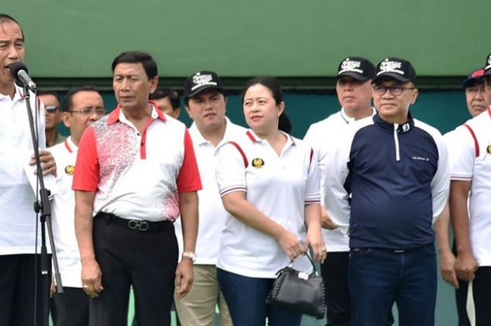  Presiden Jokowi menyampaikan sambutan dalam peresmian lapangan tenis GBK, Senayan, Jakarta, Sabtu (3/2/2018). 