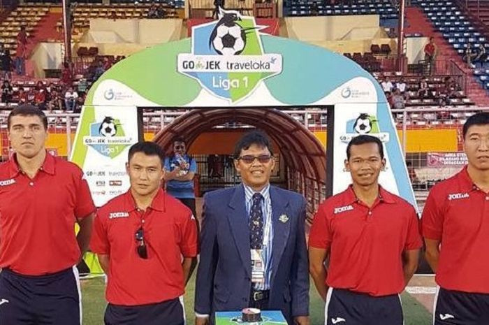 Trio wasit Kirgistan bersama Yeni asal Indonesia