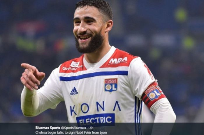 Pemain Olympique Lyon, Nabil Fekir, dikabarkan lebih dekat ke Real Madrid daripada Liverpool