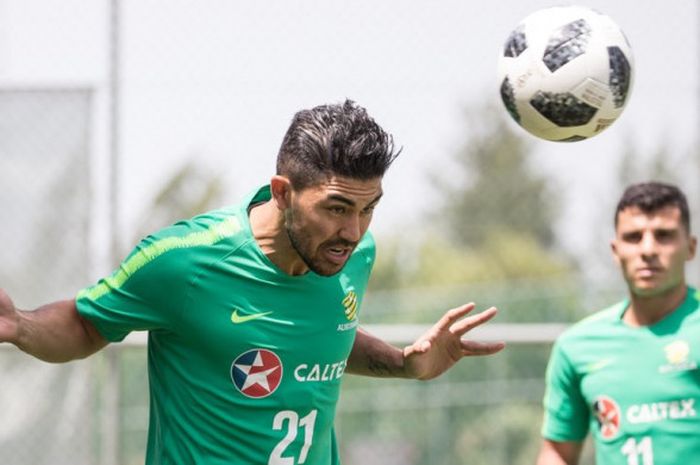 Massimo Luongo menjalani sesi latihan dengan timnas Australia dalam persiapan menghadapi Piala Dunia 2018