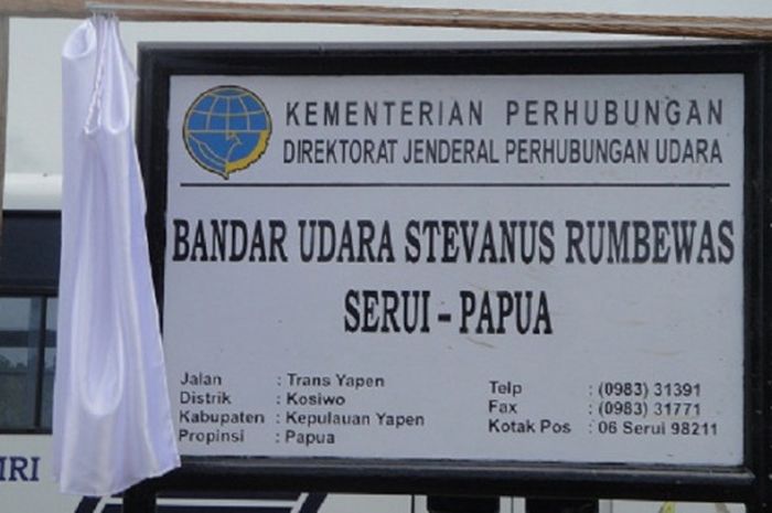 Bandara Stevanus Rumbewas