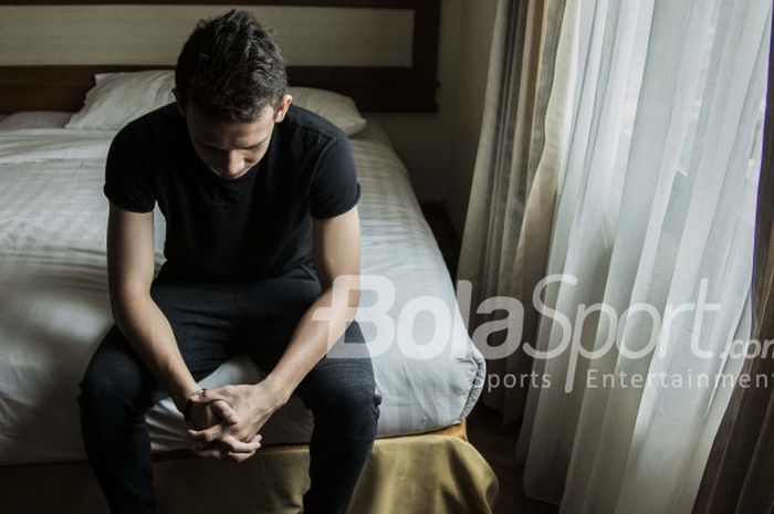 Pemain Timnas U-19 Indonesia Egy Maulana Vikri saat menjalani wawancara eksklusif dengan BolaSport.com di sala satu hotel di Jakarta pada Kamis (19/10/2017).