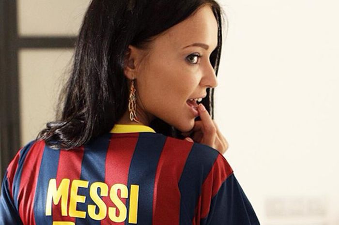 Angelina Petrova, model asal Ukraina sekaligus fan Lionel Messi.