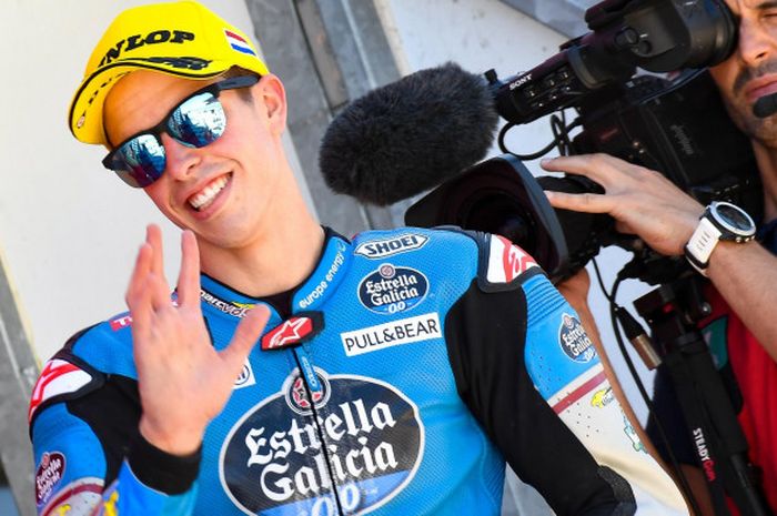 Alex Marquez saat merayakan podium GP Belanda.