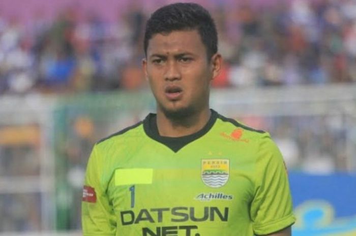 Kiper Muhammad Natshir dimainkan sejak menit pertama oleh pelatih Dejan Antonic saat Persib menang atas PSGC di Stadion Galuh, Ciamis, Minggu (10/4/2016).