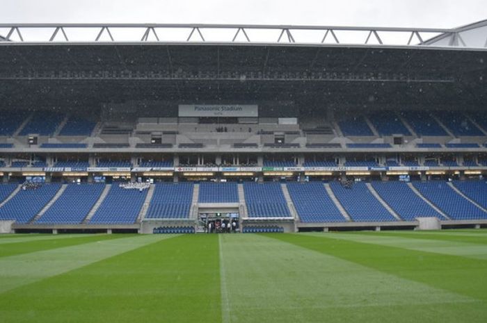 Stadion Suita City Football jadi arena laga tuan rumah Gamba Osaka kontra Sanfrecce Hiroshima pada 29 September 2018. 