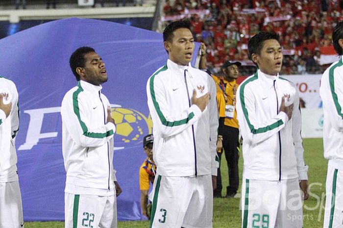 Pemain timnas Indonesia bermain melawan Vietnam pada Sea Games 2017 di Stadion Selayang, Malaysia, Selasa (22/8/2017).