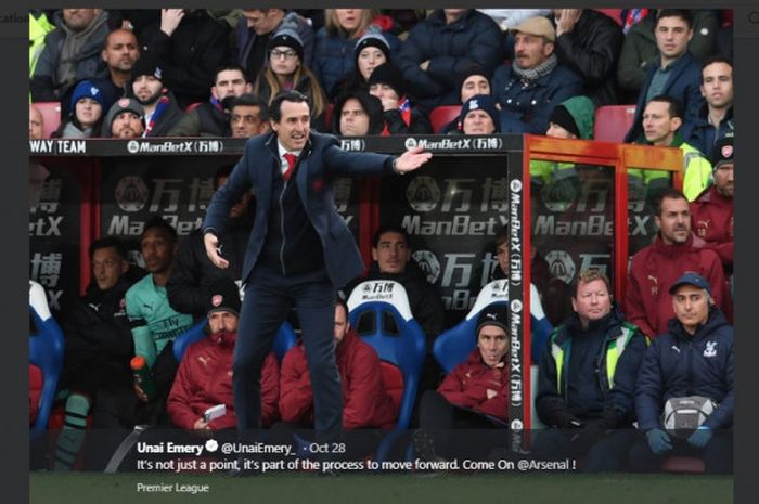 Manajer Arsenal, Unai Emery, dalam laga pekan ke-10 menghadapi Crystal Palace di Selhurst Park, London, 28 Oktober 2018.