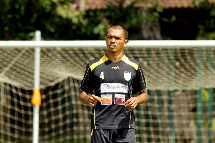 Pemain Persipura Jayapura,  Ricardo Salampessy