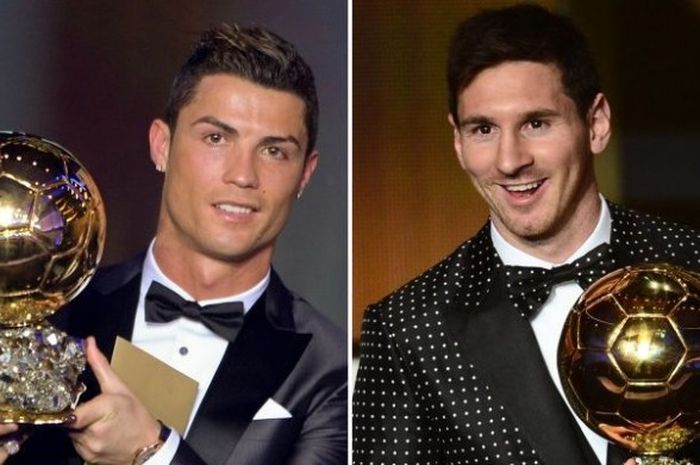      Ikon Real Madrid, Cristiano Ronaldo (kiri), berpose dengan trofi Ballon d'Or 2013, sementara megabintang Barcelona, Lionel Messi (kanan), menggenggam trofi Ballon d'Or 2012.     