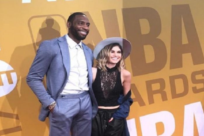 Rasual Butler dan Leah LaBelle saat menghadiri sebuah acara penghargaan.