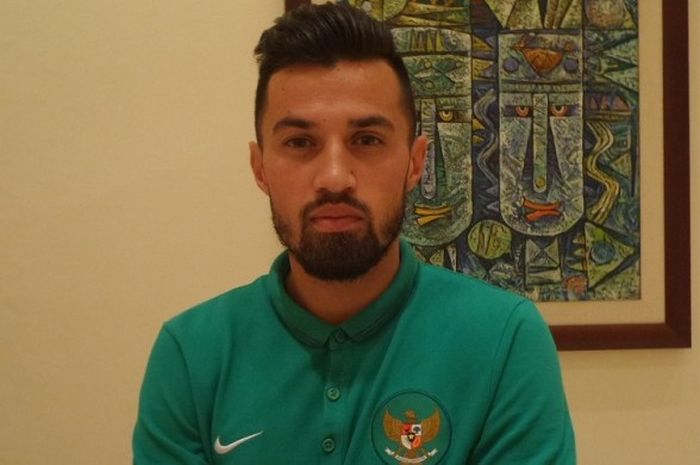 Gelandang timnas Indonesia, Stefano Lilipaly, diwawancarai khusus oleh JUARA pada Senin (14/11/2016). 