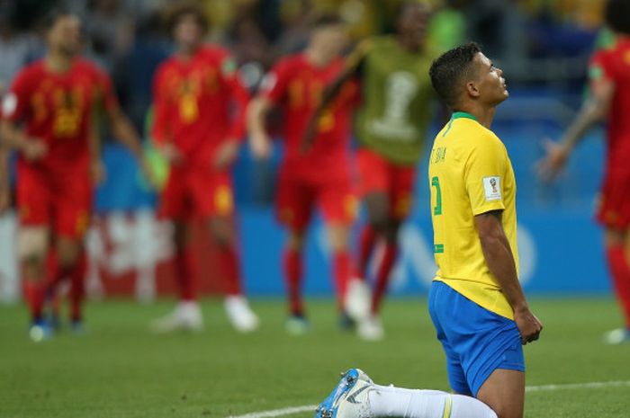 Reaksi bek Brasil, Thiago Silva, setelah timnya dikalahkan Belgia di babak perempat final Piala Dunia 2018, 6 Juli 2018 di Kazan Arena. 