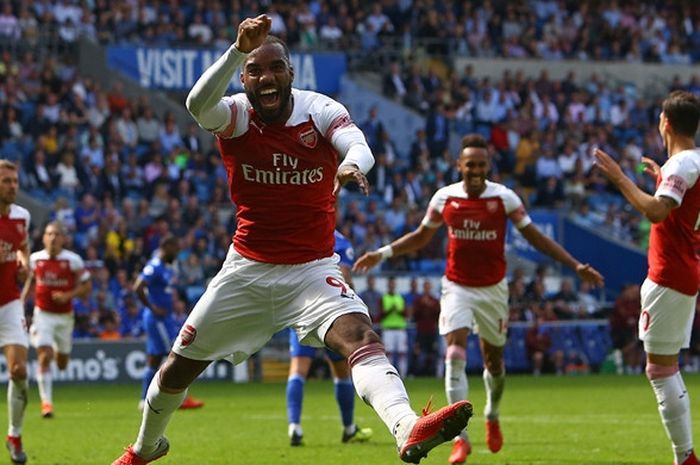  Penyerang Arsenal, Alexandre Lacazette, merayakan gol yang dicetak ke gawang Cardiff City dalam laga Liga Inggris di Cardiff City Stadium, Cardiff pada 2 September 2018. 