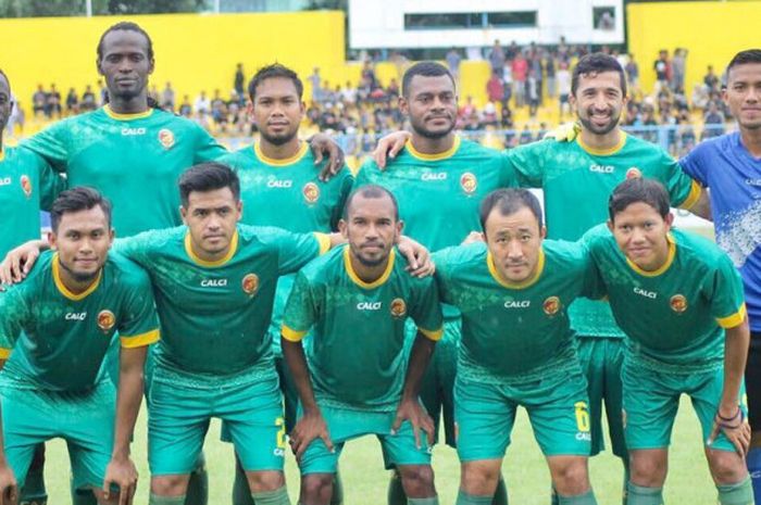 Skuat Sriwijaya FC saat laga uji coba melawan Pemuda Lalan di Stadion Bumi Sriwijaya, Palembang, Sabtu (7/1/2018)