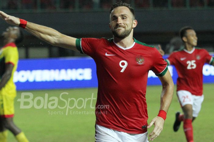 Selebrasi Ilija Spasojevic yang berhasil cetak gol ke gawang Guyana, Sabtu (25/11/2017)