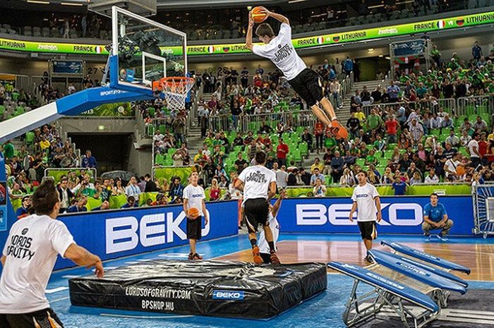 Lord of Gravity, grup freestyle basket ternama di Eropa