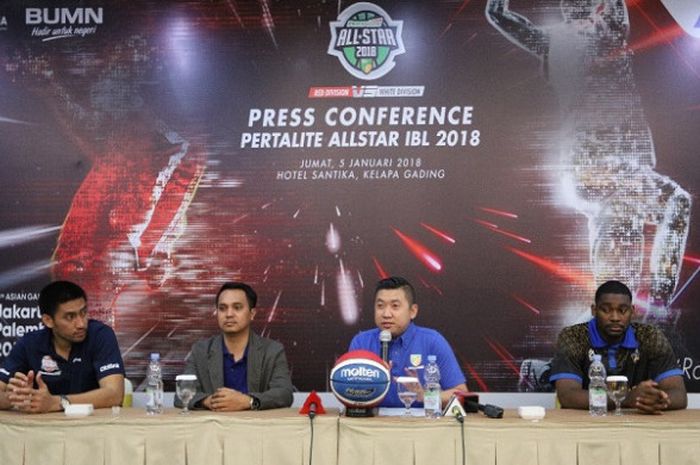 Suasana konferensi pers IBL Pertalite All-Star 2018 yang berlangsung di Hotel Santika, Mahaka Square, Kelapa Gading, Jakarta, Jumat (5/1/2018).