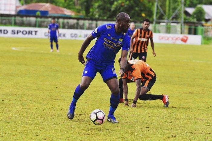 Carlton Cole saat berseragam Persib Bandung