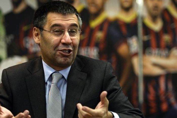 Presiden FC Barcelona, Josep Maria Bartomeu, menjawab pertanyaan wartawan AFP dalam interview di Stadion Camp Nou, Barcelona, 24 Maret 2014.