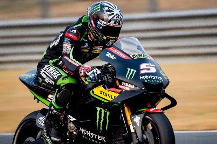 Pebalap tim Yamaha Tech3, Johann Zarco, saat beraksi pada tes pramusim Thailand, Sabtu (17/2/2018).