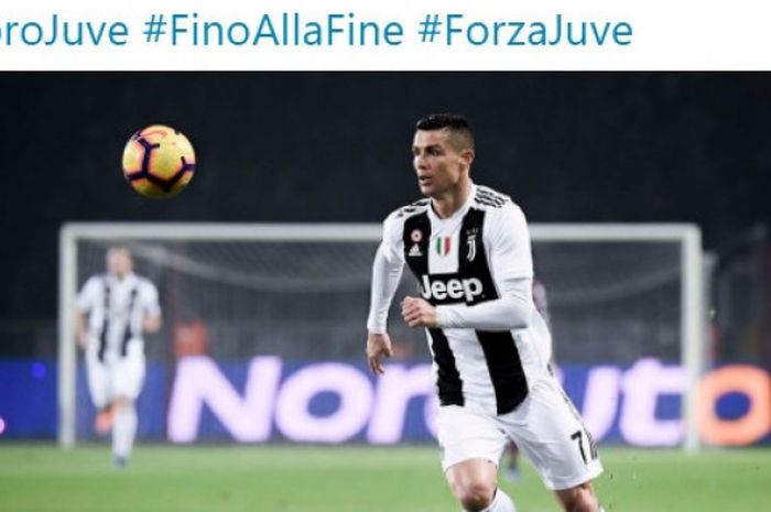 Megabintang Juventus, Cristiano Ronaldo, beraksi dalam laga Liga Italia melawan Torino di Stadion Olimpico Grande Torino, Turin pada 15 Desember 2018.