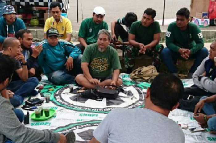 Rapat koordinasi oleh Berbagai komponen Bonek di area Cikarang, Bekasi, Bogor, Karawang, Jakarta, Tangerang, dan sekitarnya , Sabtu (4/11/2017)