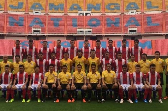 Sesi foto bersama timnas Thailand di Stadion Rajamangala, Bangkok pada Agustus 2016. 