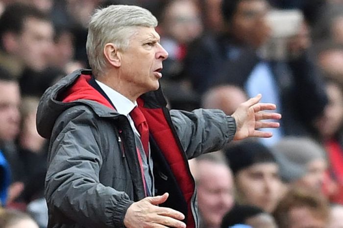 Ekspresi pelatih Arsenal, Arsene Wenger, dalam laga Liga Inggris kontra Watford di Stadion Emirates, London pada 11 Maret 2018.