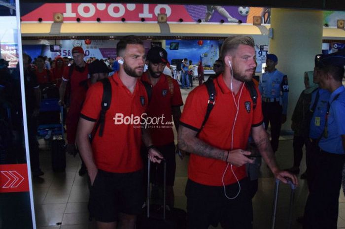 Tim Bali United United tiba di Bandara Sultan Mahmud Badarudin II Palembang, Jum,at (9/2/2018) untuk menghadapi laga semifinal Piala Presiden 2018 melawan Sriwijaya FC.