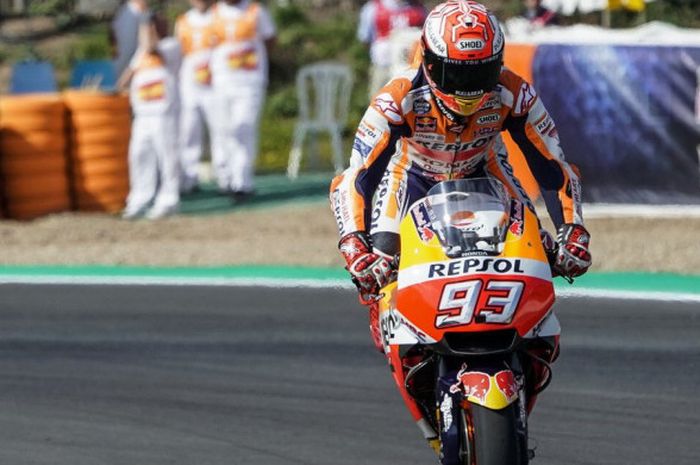 Aksi Marc Marquez (Repsol Honda) saat menjalani sesi latihan bebas di Sirkuit Jerez, Spanyol pada Jumat (5/5/2018).