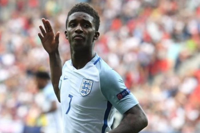 Pemain Leicester City, Demarai Gray, saat berlaga bersama timnas yunior Inggris.