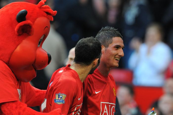 Striker Manchester United, Federico Macheda, setelah mencetak gol penentu kemenangan 3-2 Manchester 