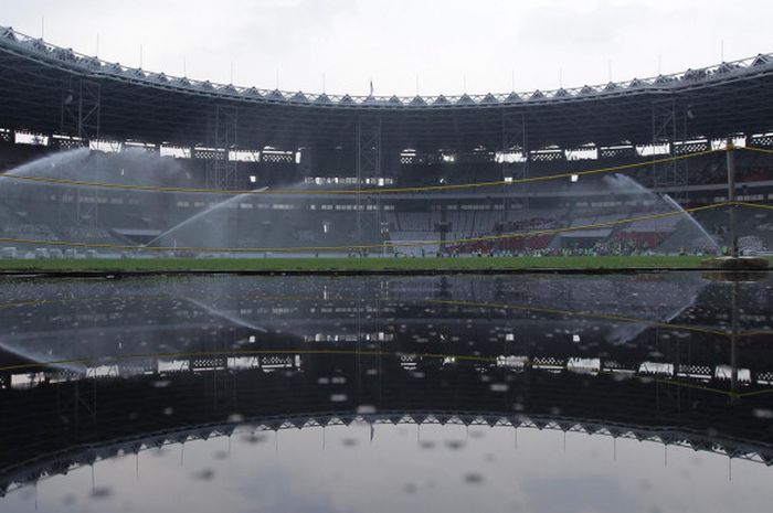 Kondisi terakhir progres renovasi Stadion Utama Gelora Bung Karno, Selasa (8/8/2017).