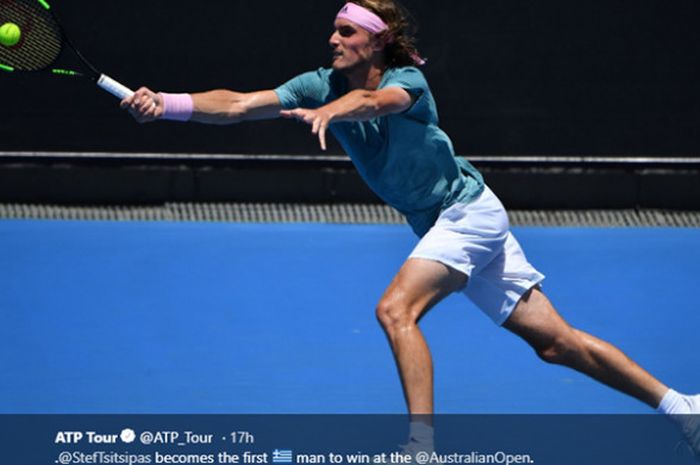 Petenis tunggal putra Yunani., Stefanos Tsitsipas, saat melakoni pertandingan babak pertama Australian Open 2019 di Melbourne Park, Australia, Senin (14/1/2019).