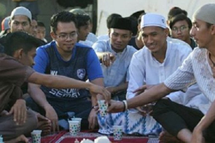 PSM Makassar gelar acara buka bersama, bareng anak panti asuhan serta perwakilan suporter, di Mess klub Selasa (29/5/2018)