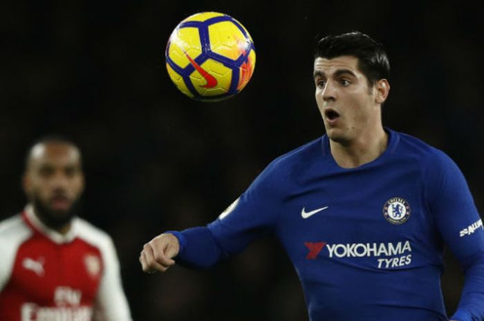 Penyerang Chelsea, Alvaro Morata, pada pertandingan Liga Inggris versus Arsenal di Stadion Emirates, Kamis (4/1/2017).