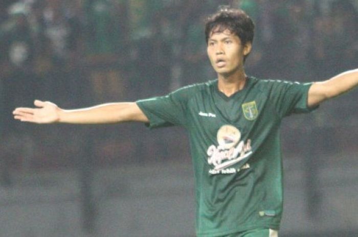 Penyerang Persebaya Surabaya, Rishadi Fauzi