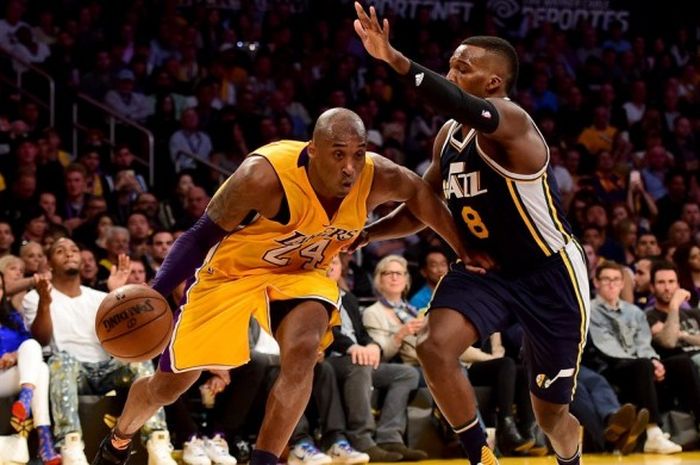 Pebasket Los Angeles Lakers, Kobe Bryant, saat menjalani pertandingan perpisahannya di pentas NBA dengan melawan Utah Jazz di Staples Center, Los Angeles, California, Rabu (13/4/2016) malam waktu setempat atau Kamis WIB.