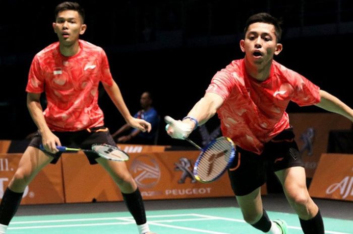 Pasangan ganda putra Indonesia, Fajar Alfian/Muhammad Rian Ardianto, tampil dalam laga semifinal beregu SEA Games 2017 kontra Bodin Issara/Nipitphon Puangpuapet (Thailand), di Axiata Arena, Kuala Lumpur, Malaysia, Rabu (23/8/2017).