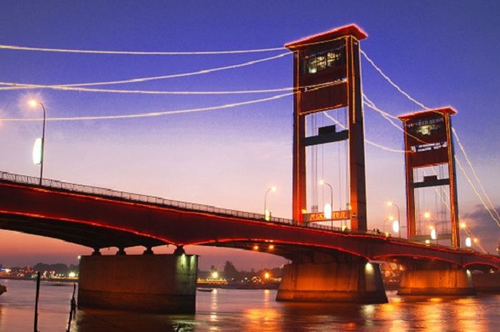  Jembatan Ampera, Palembang, Sumatera Selatan 