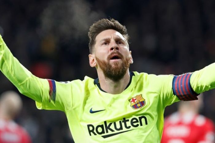 Megabintang FC Barcelona, Lionel Messi, merayakan gol yang dicetak ke gawang PSV Eindhoven dalam laga Grup B Liga Champions di Stadion PSV, Eindhoven, Belanda pada 28 November 2018.