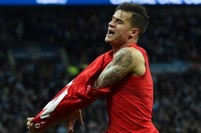 Pemain Liverpool, Philippe Coutinho, meluapkan kegembiraannya usai membobol gawang Manchester City.