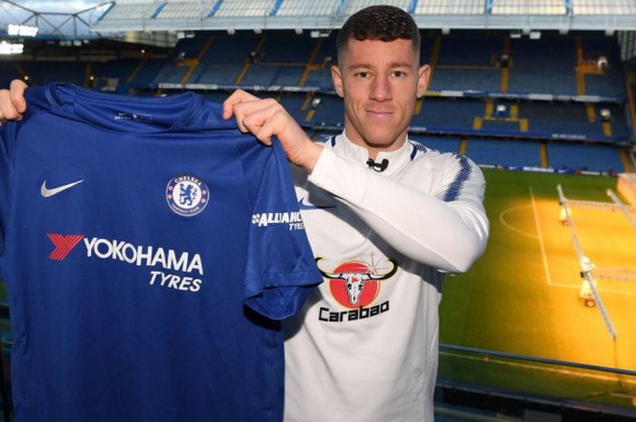 Chelsea resmi merekrut gelandang berusia 24 tahun dari Everton, Ross Barkley, Jumat (5/1/2018) waktu setempat.