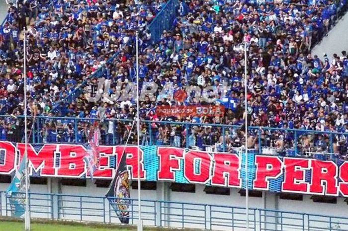 Bobotoh, pendukung fanatik Persib.