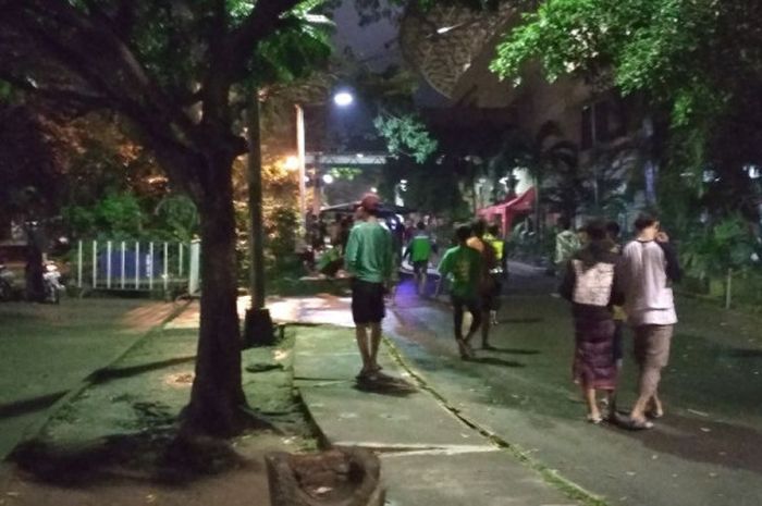 Bonek sesaat pergi dari lokasi kejadian, tepatnya di parkiran Stadion Manahan, Solo, Jumat (2/2/2018) malam pukul 19.30 WIB.