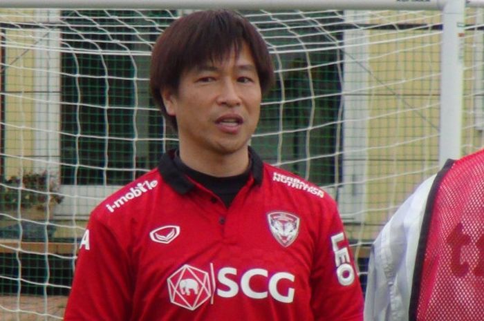 Shinya Yamamoto, Guru yang memutuskan bergabung dengan klub Liga Mongolia, Selenge Press FC di usia 43 tahun